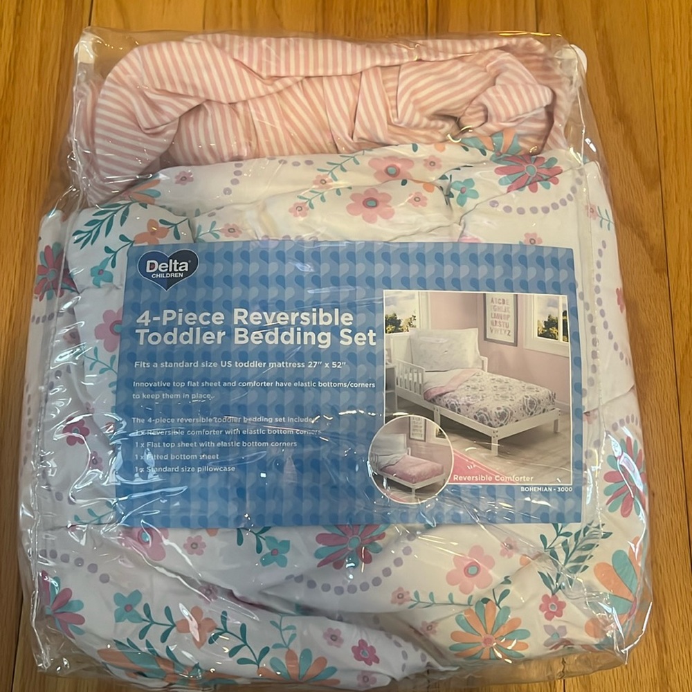 Toddler bedding set